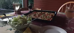 Reni nyárvégi pizzája című cikk borítóképe